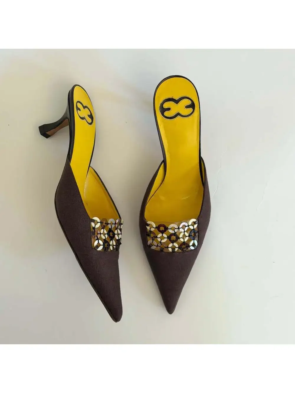 Escada - Picture 4 of 8